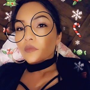 Meet your Posher, Rosalva